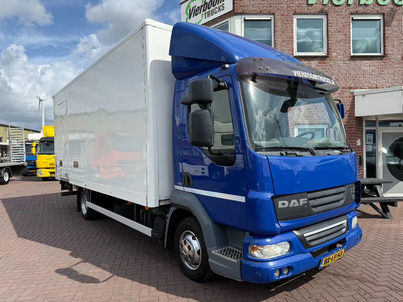 DAF LF 45.160 LF45-160 EEV Koffer mit Ladebordwand 8.300KG - Truk box: gambar 1 DAF LF 45.160 LF45-160 EEV Koffer mit Ladebordwand 8.300KG - Truk box: gambar 1