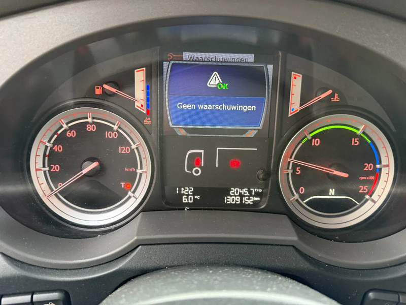 DAF XF 460 XF460 6X2 SCC EURO6 CHASSIS - HOLLAND TRUCK - SMART TACHO -TOP CONDITION!!!! - Truk sasis: gambar 4 DAF XF 460 XF460 6X2 SCC EURO6 CHASSIS - HOLLAND TRUCK - SMART TACHO -TOP CONDITION!!!! - Truk sasis: gambar 4