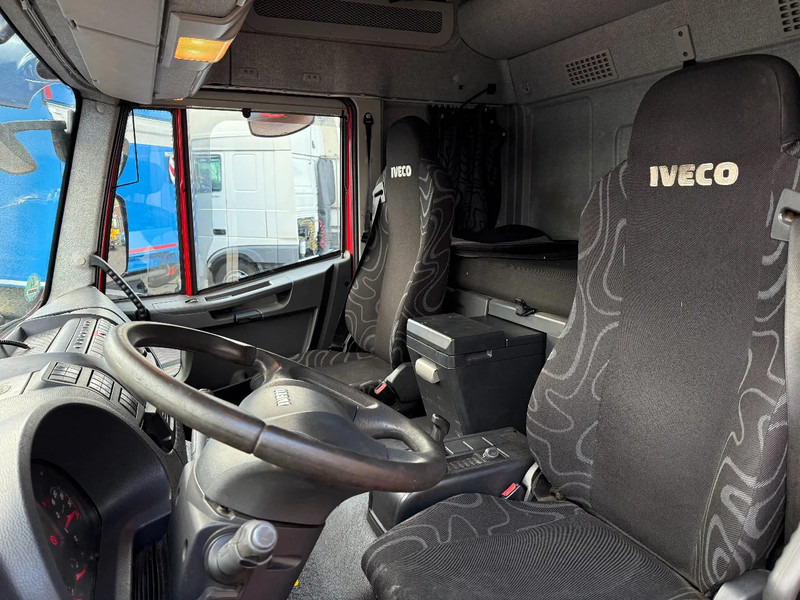 Iveco EuroCargo 120 E25 4X2 BAKWAGEN MET SCHUIFZEILEN EURO6 - Truk dengan terpal samping: gambar 5 Iveco EuroCargo 120 E25 4X2 BAKWAGEN MET SCHUIFZEILEN EURO6 - Truk dengan terpal samping: gambar 5