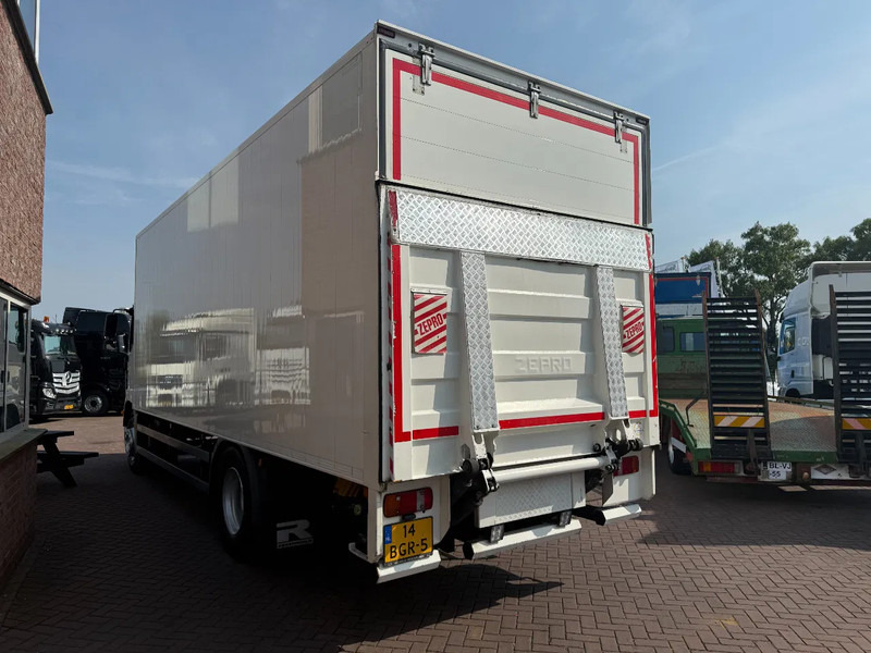 MAN TGM TGM 18.250 4X2 BL Koffer mit 2T Ladebordwand TOP NL TRUCK - Truk box: gambar 5 MAN TGM TGM 18.250 4X2 BL Koffer mit 2T Ladebordwand TOP NL TRUCK - Truk box: gambar 5