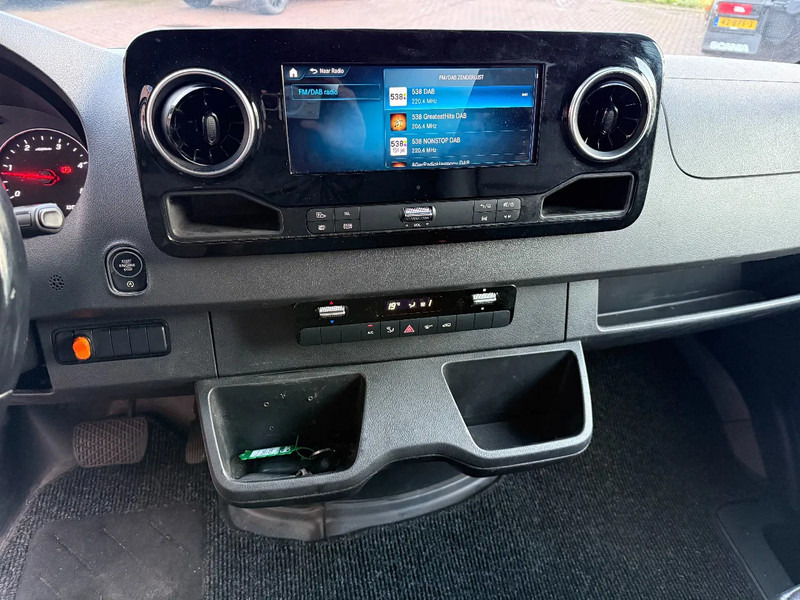 Mercedes-Benz Sprinter Sprinter 515CDI bakwagen met klep / automaat / MBUX /Navi / Airco / Camera / Top - Van box: gambar 4 Mercedes-Benz Sprinter Sprinter 515CDI bakwagen met klep / automaat / MBUX /Navi / Airco / Camera / Top - Van box: gambar 4