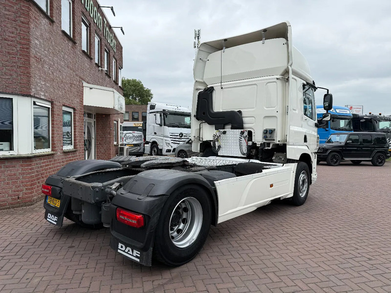 DAF CF 410 4X2 SPACECAB EURO6 DISTRIBUTIETREKKER MILIEUZONE DAF ONDERHOUD HOLLAND TRUCK!!! - Tractor head: gambar 4 DAF CF 410 4X2 SPACECAB EURO6 DISTRIBUTIETREKKER MILIEUZONE DAF ONDERHOUD HOLLAND TRUCK!!! - Tractor head: gambar 4