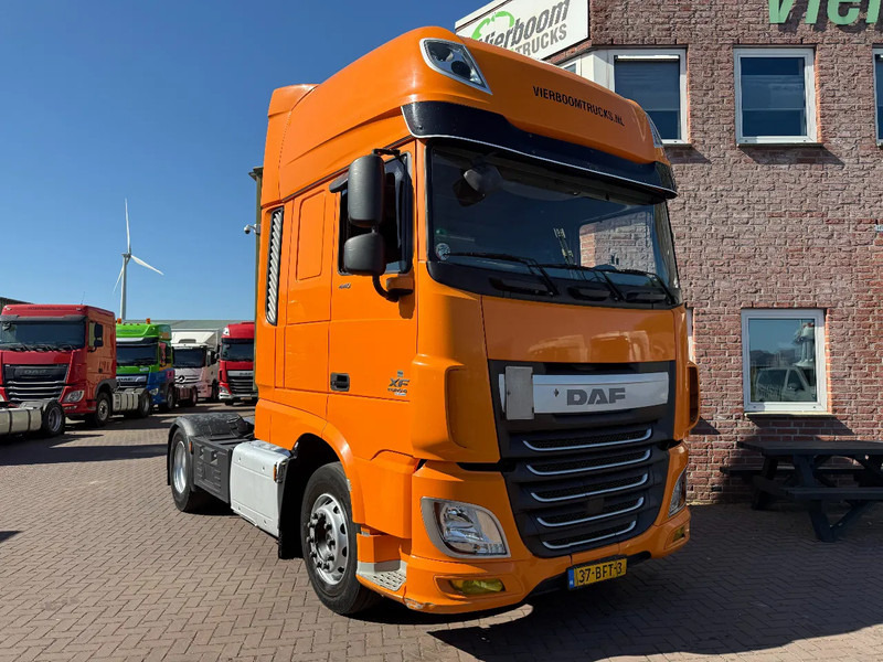DAF XF 440 XF440 4X2 SSC HOLLAND TRUCK - Tractor head: gambar 1 DAF XF 440 XF440 4X2 SSC HOLLAND TRUCK - Tractor head: gambar 1