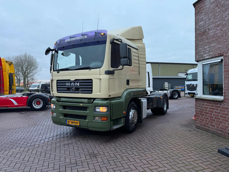 MAN TGA 18.320 TGA 18.320 4X2 / Airco/ Sleeping cabin / Euro 4 Holland Truck- Top Condition - Tractor head: gambar 2 MAN TGA 18.320 TGA 18.320 4X2 / Airco/ Sleeping cabin / Euro 4 Holland Truck- Top Condition - Tractor head: gambar 2