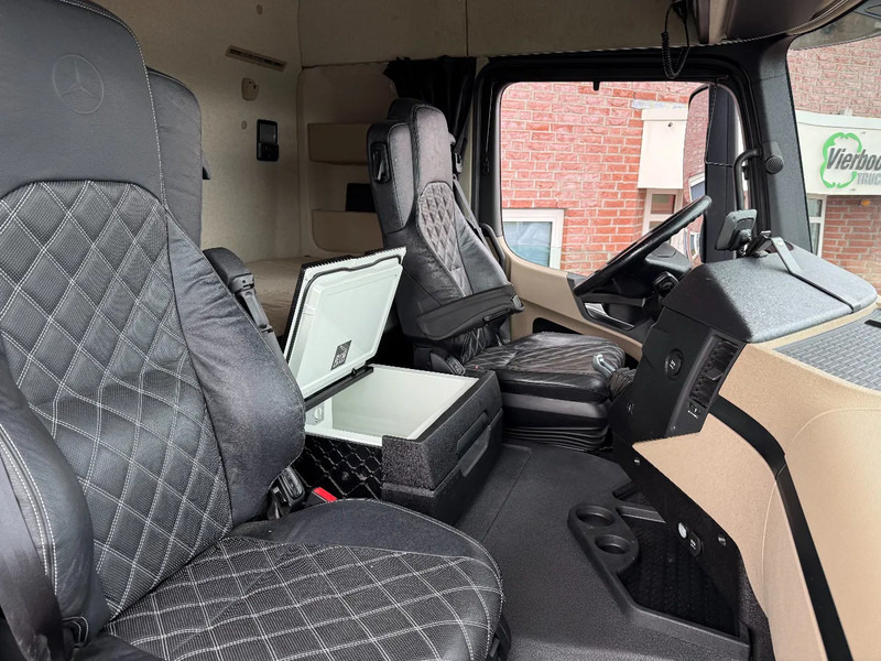 Mercedes-Benz Actros Actros 1943LS Hydrauliek / 478.040KM / Leer / Dealer onderhouden / Top staat - Tractor head: gambar 3 Mercedes-Benz Actros Actros 1943LS Hydrauliek / 478.040KM / Leer / Dealer onderhouden / Top staat - Tractor head: gambar 3