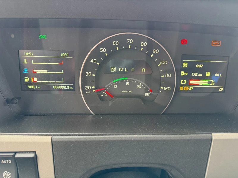 Volvo FM FM370 4X2 Globetrotter / Welgro compressor / Dynimac steering / Holland Truck - Tractor head: gambar 4 Volvo FM FM370 4X2 Globetrotter / Welgro compressor / Dynimac steering / Holland Truck - Tractor head: gambar 4