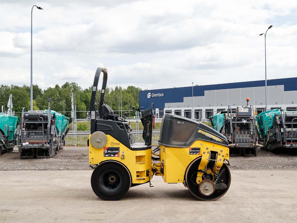 BOMAG BW 138 AC-5 - Roller kombinasi: gambar 5 BOMAG BW 138 AC-5 - Roller kombinasi: gambar 5