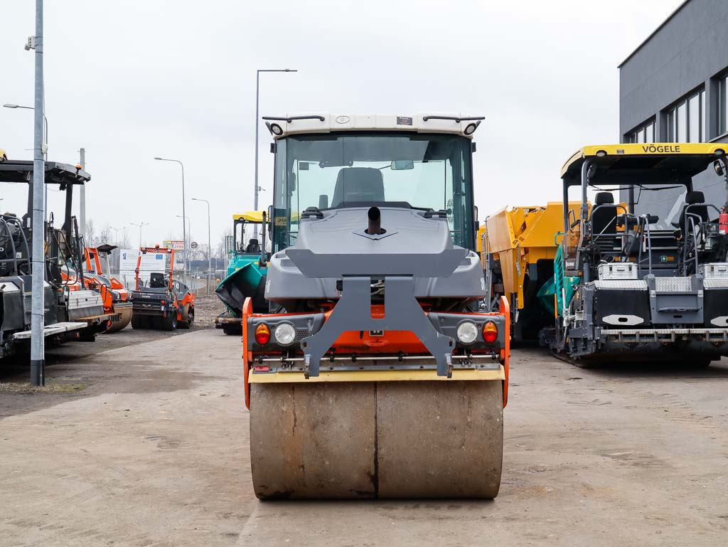 Roller jalan baru HAMM DV+ 90i VV-S: gambar 7
