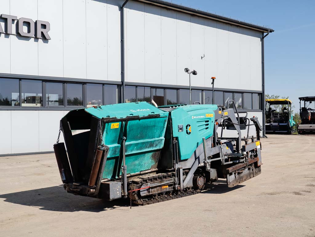 VÖGELE SUPER 800-3i - Paver aspal: gambar 2 VÖGELE SUPER 800-3i - Paver aspal: gambar 2