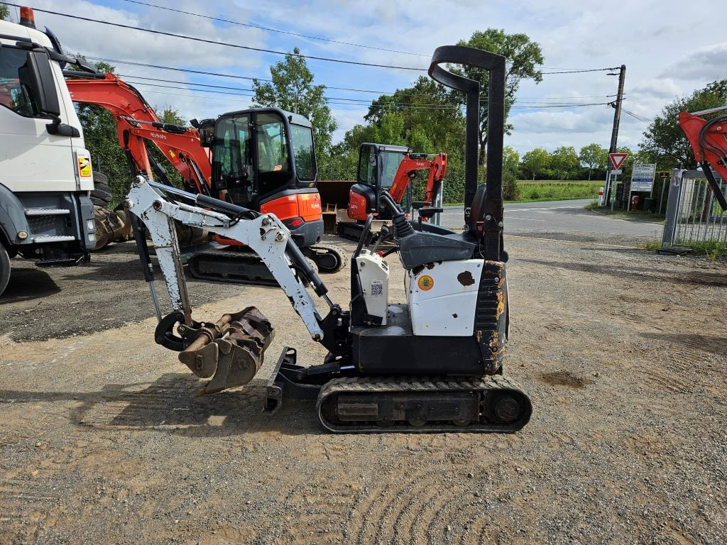 BOBCAT E 10 - Ekskavator mini: gambar 2 BOBCAT E 10 - Ekskavator mini: gambar 2