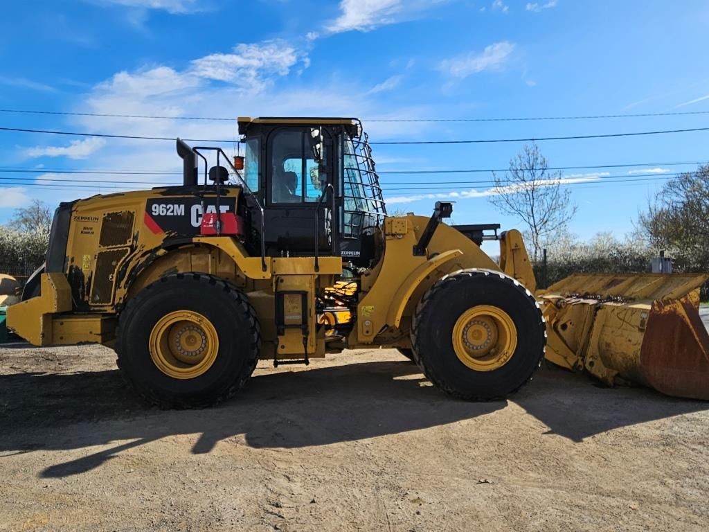 Wheel loader CATERPILLAR: gambar 15 Wheel loader CATERPILLAR: gambar 15