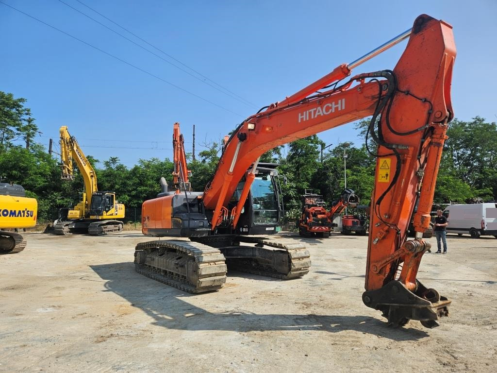 HITACHI ZX 210 LC - Ekskavator perayap: gambar 4 HITACHI ZX 210 LC - Ekskavator perayap: gambar 4