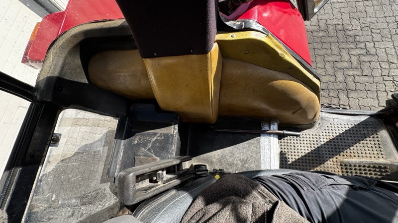 Case IH 1056 XL Oldtimer mit TÜV#top Condition# - Traktor: gambar 3 Case IH 1056 XL Oldtimer mit TÜV#top Condition# - Traktor: gambar 3