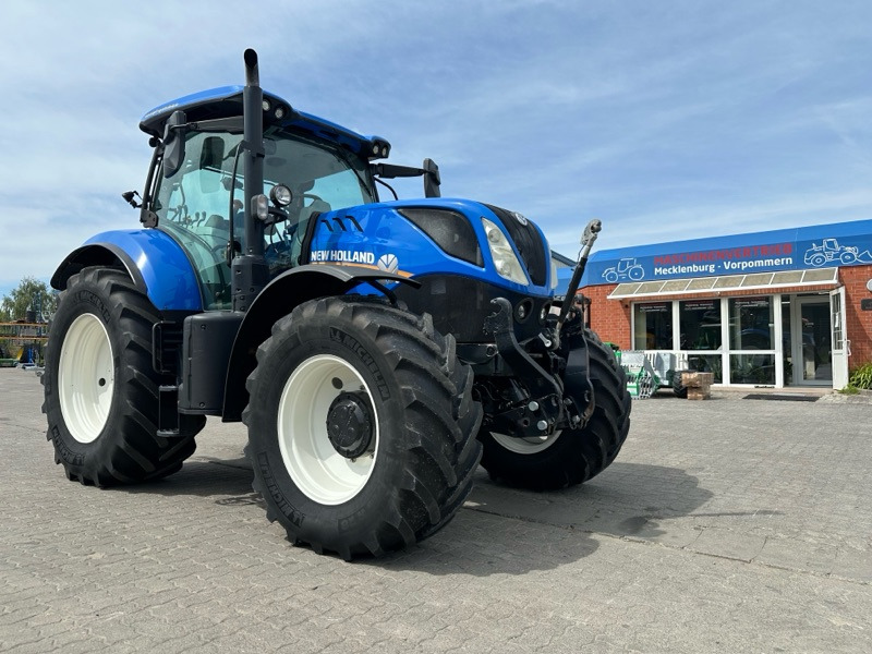 New Holland T7.190 PC - Traktor: gambar 1 New Holland T7.190 PC - Traktor: gambar 1