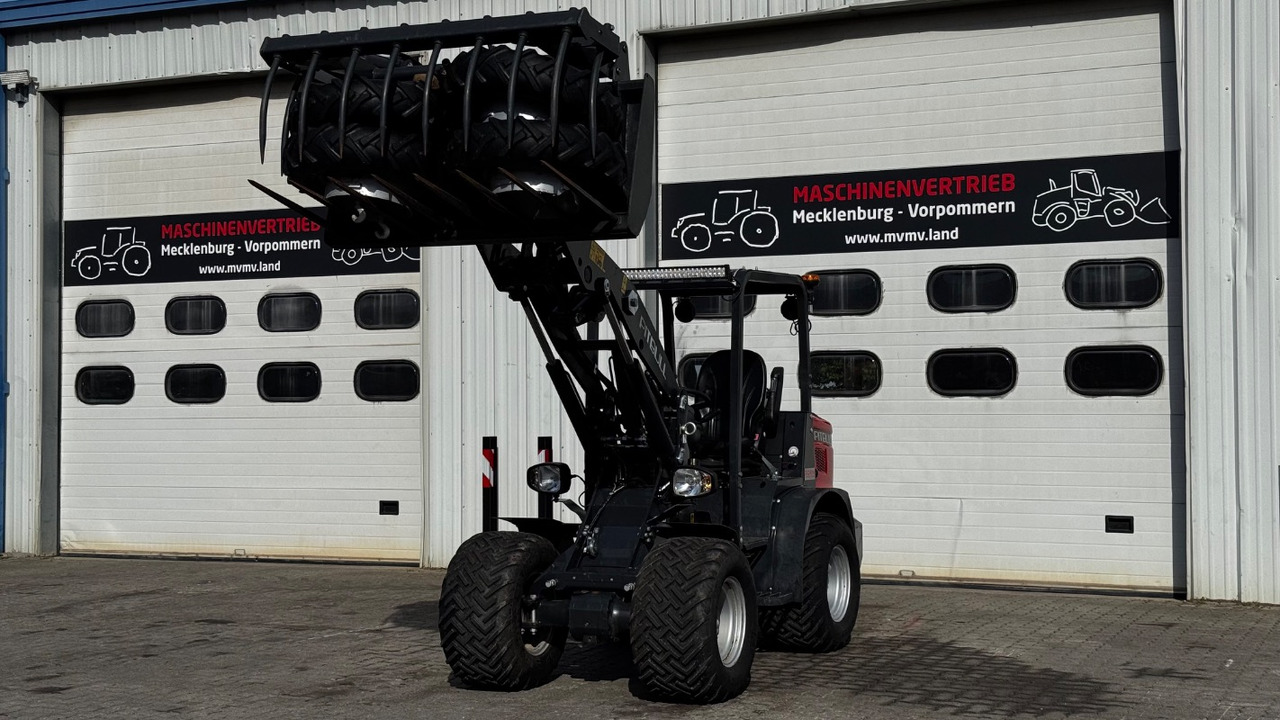 PITBULL X27-45 - Wheel loader: gambar 1 PITBULL X27-45 - Wheel loader: gambar 1