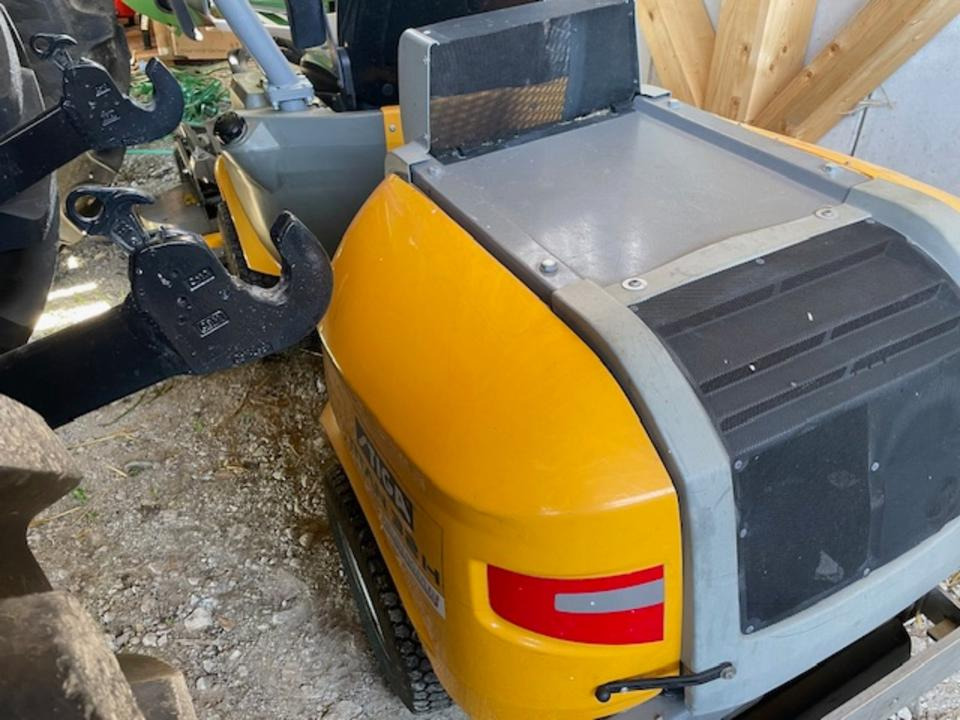 Stiga Titan 26H Diesel-Aufsitzrasenmäher mit Frontmähwerk - Mesin pemotong rumput: gambar 3 Stiga Titan 26H Diesel-Aufsitzrasenmäher mit Frontmähwerk - Mesin pemotong rumput: gambar 3