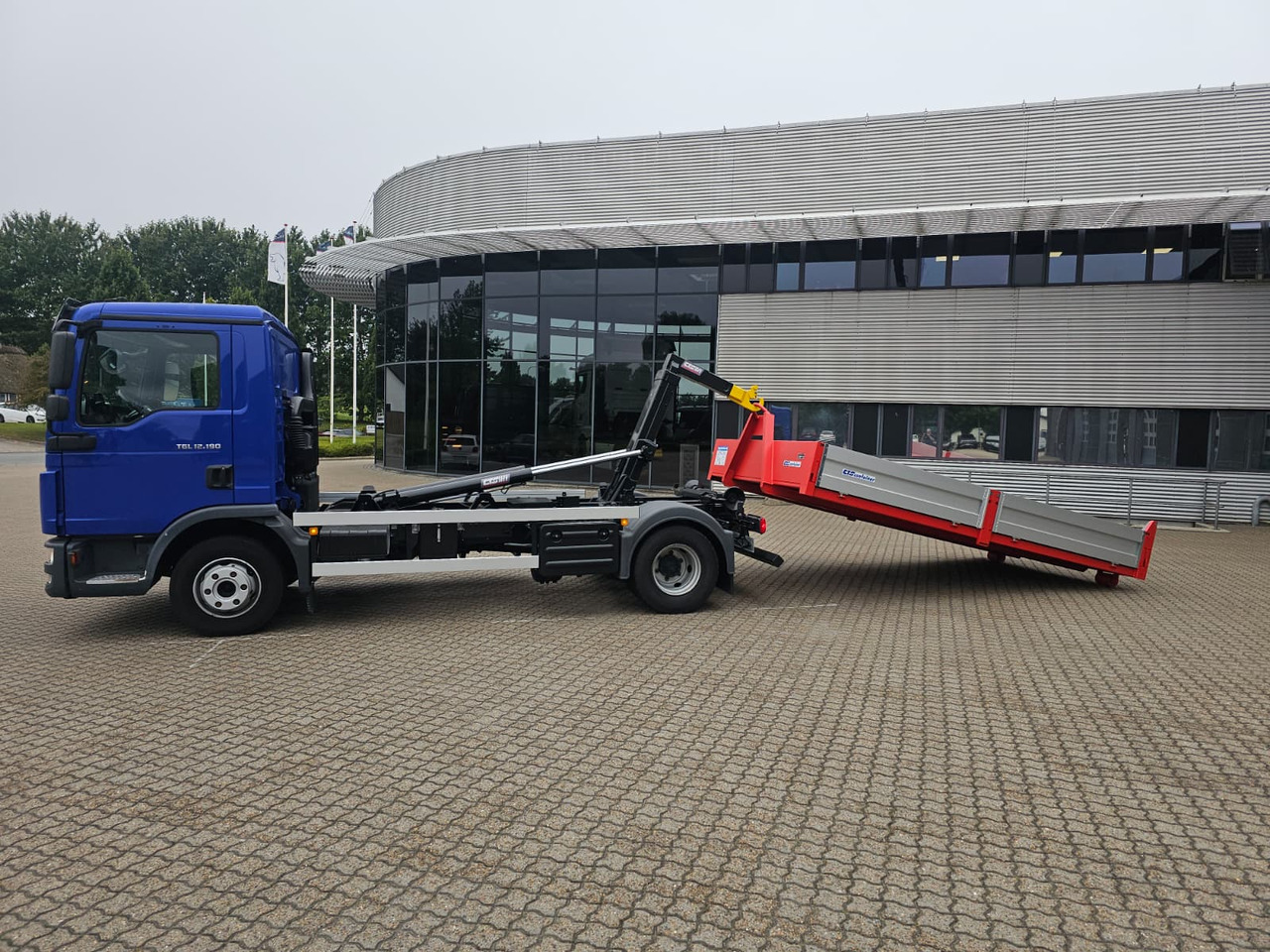 MAN TGL 12.190 BL - Hook lift: gambar 2 MAN TGL 12.190 BL - Hook lift: gambar 2