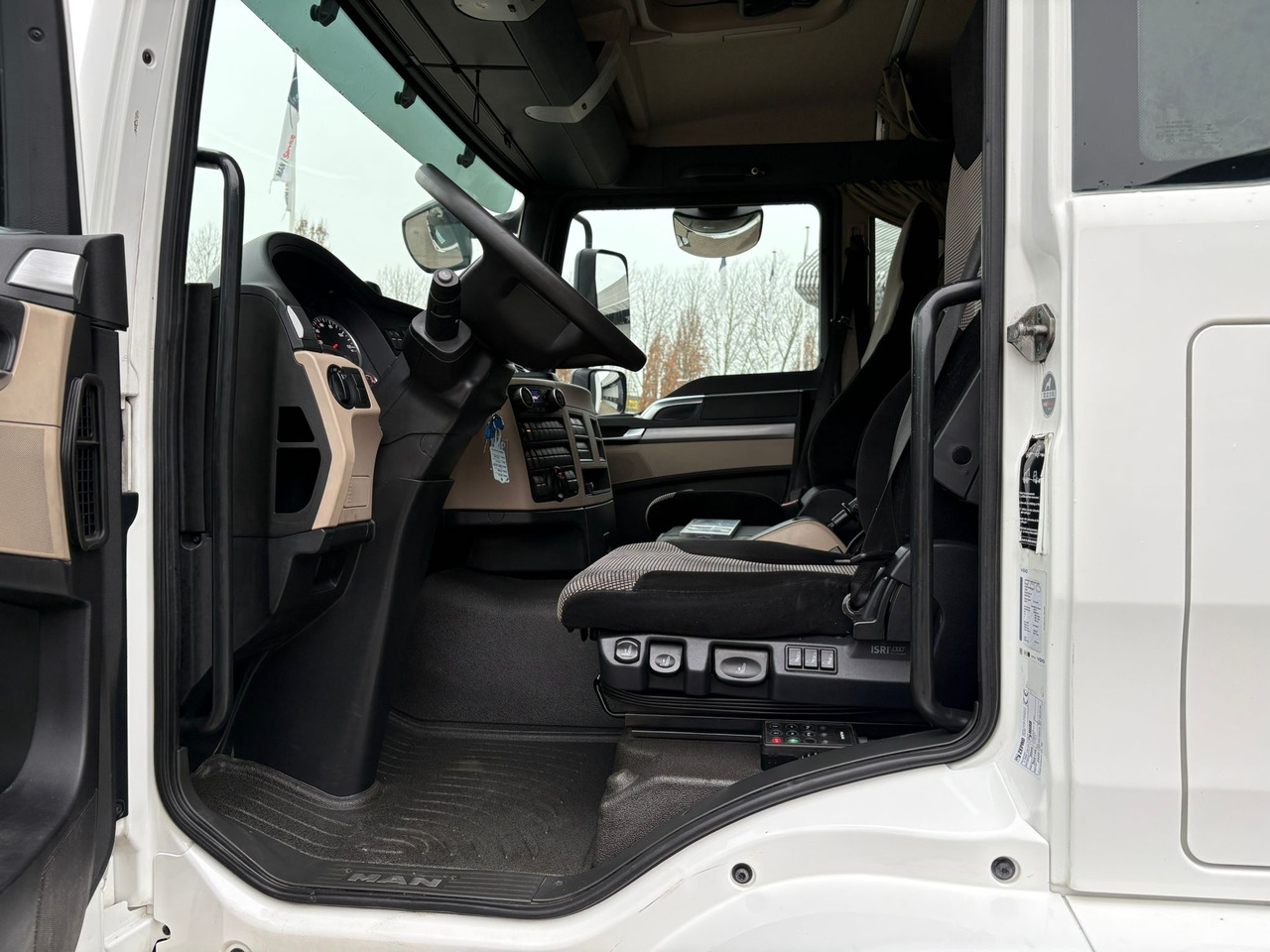 MAN TGM 18.290 - Truk box: gambar 5 MAN TGM 18.290 - Truk box: gambar 5