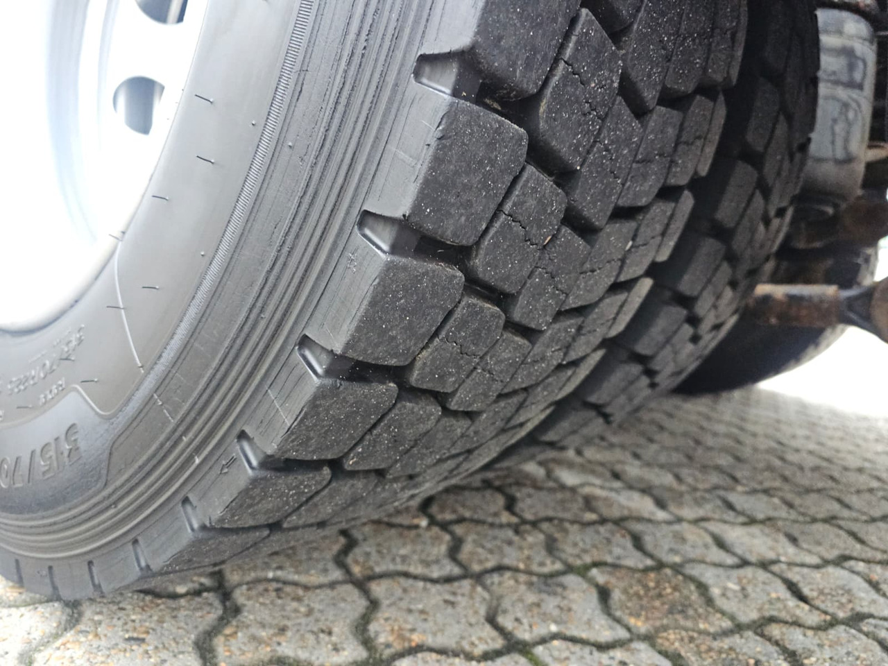 Pengangkut kontainer/ Container truck MAN TGS 26.400 6X2-4: gambar 21