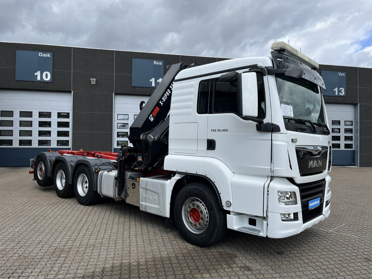 MAN TGS 35.500 8x4 - Pengangkut kontainer/ Container truck, Truk derek: gambar 2 MAN TGS 35.500 8x4 - Pengangkut kontainer/ Container truck, Truk derek: gambar 2