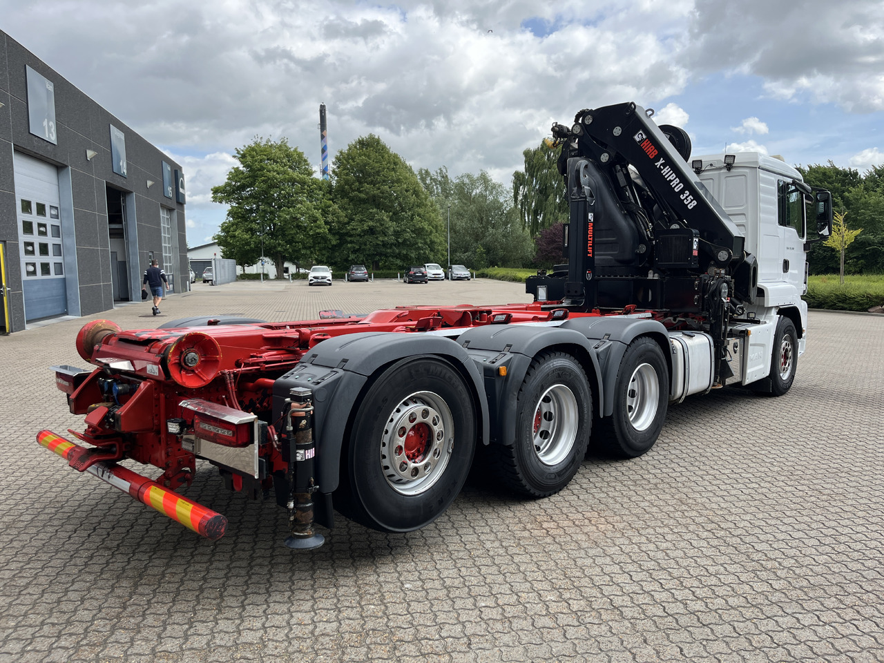 MAN TGS 35.500 8x4 - Pengangkut kontainer/ Container truck, Truk derek: gambar 4 MAN TGS 35.500 8x4 - Pengangkut kontainer/ Container truck, Truk derek: gambar 4