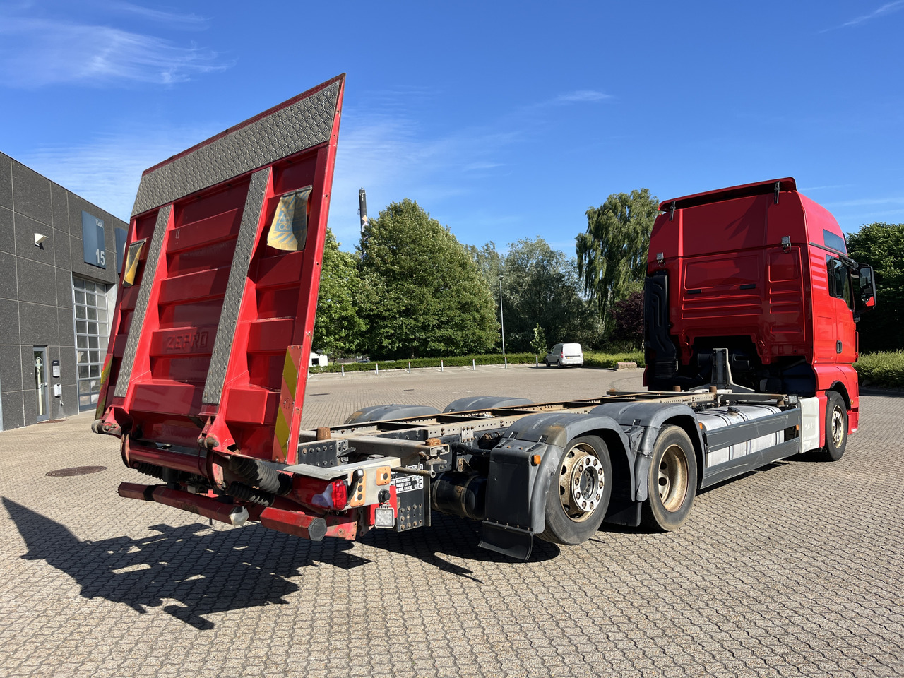 MAN TGX 26.500 6x2 - Pengangkut kontainer/ Container truck: gambar 4 MAN TGX 26.500 6x2 - Pengangkut kontainer/ Container truck: gambar 4
