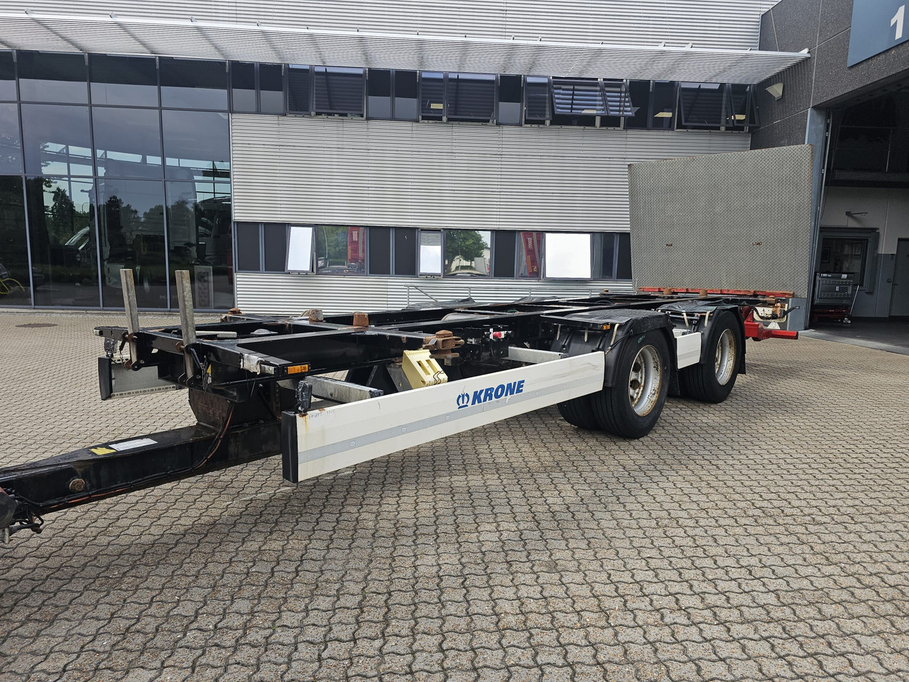 MAN TGX 26.500 with trailer - Pengangkut kontainer/ Container truck: gambar 4 MAN TGX 26.500 with trailer - Pengangkut kontainer/ Container truck: gambar 4