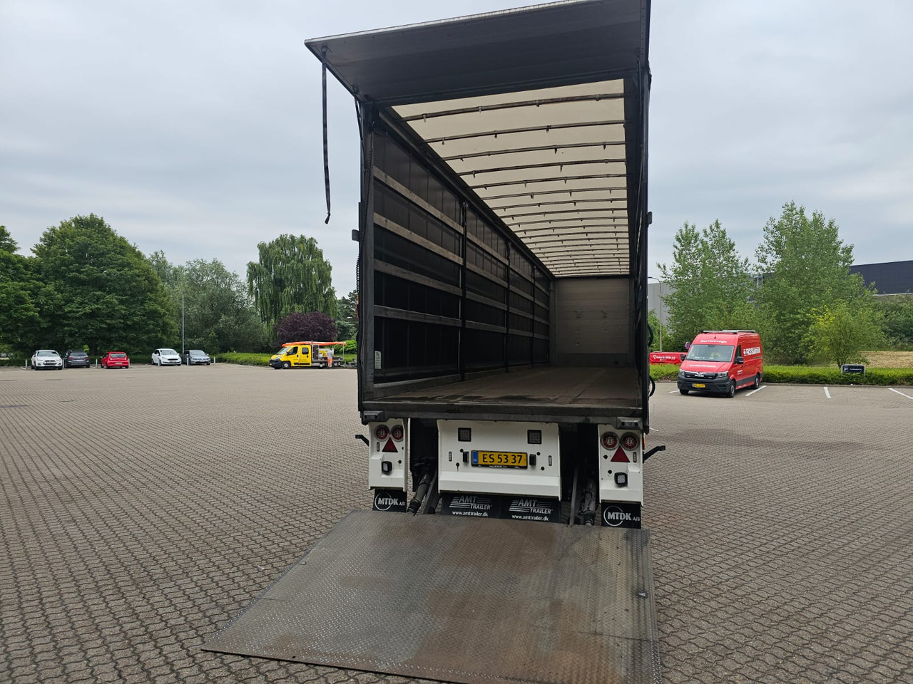 MTD 13,6 med lift - Semi-trailer dengan terpal samping: gambar 4 MTD 13,6 med lift - Semi-trailer dengan terpal samping: gambar 4
