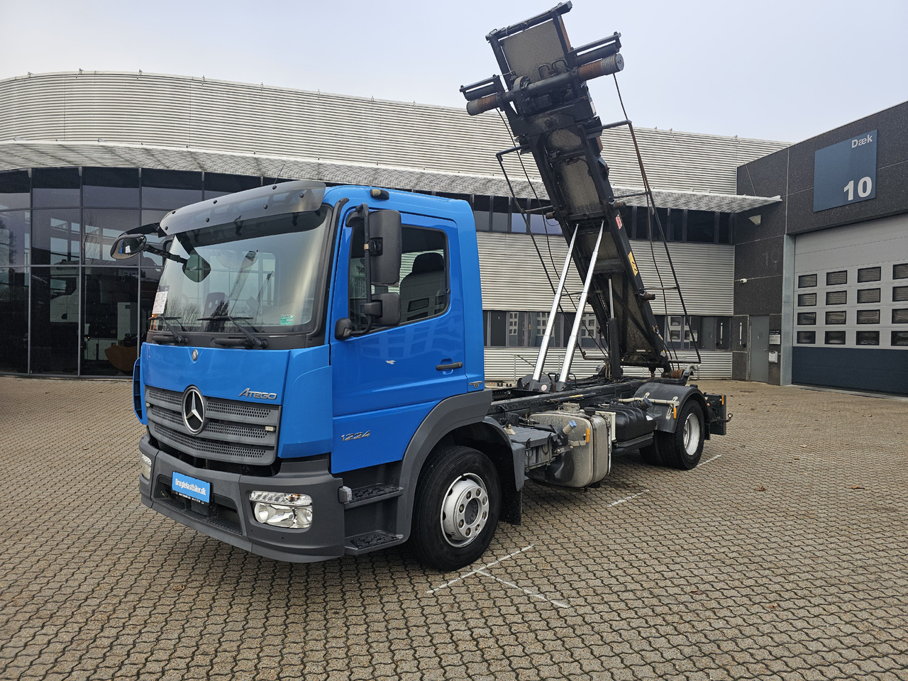Mercedes Atego 1224 - Pengangkut kontainer/ Container truck: gambar 1 Mercedes Atego 1224 - Pengangkut kontainer/ Container truck: gambar 1
