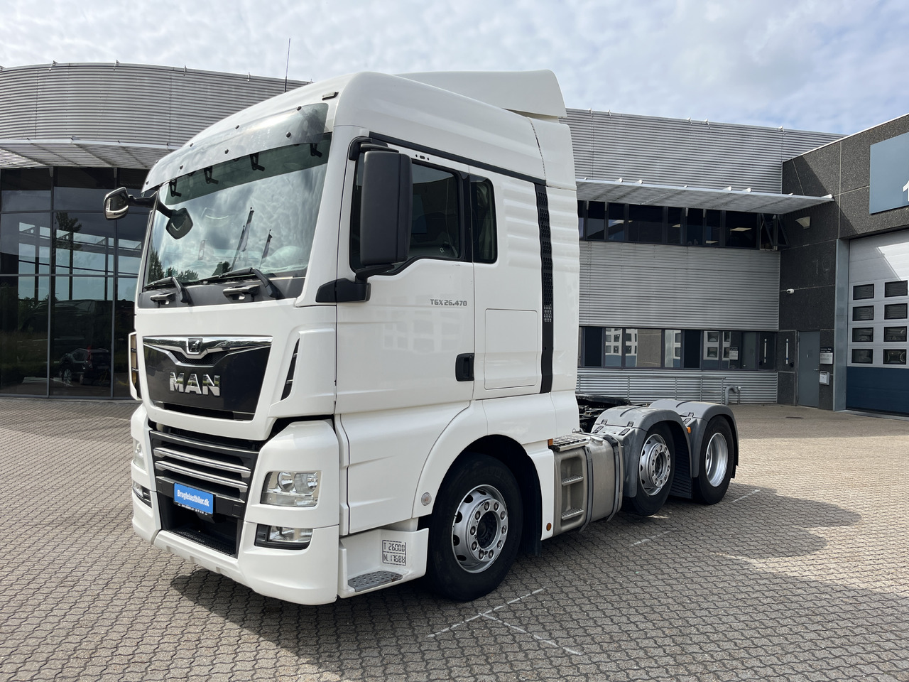 MAN TGX 26.470 6x2-2 - Tractor head: gambar 1 MAN TGX 26.470 6x2-2 - Tractor head: gambar 1