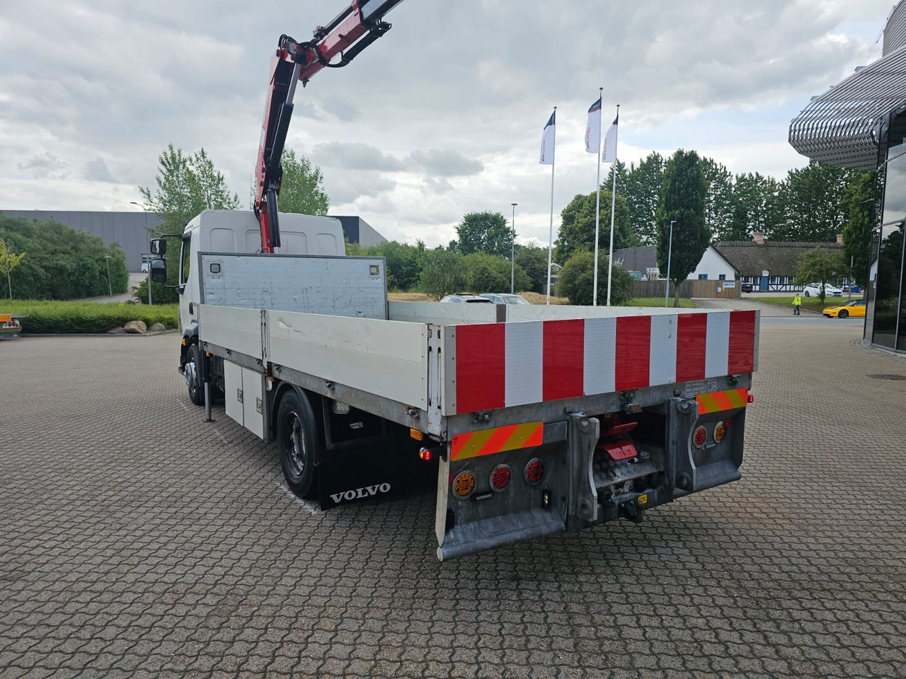 Volvo FL250 - Truk flatbed, Truk derek: gambar 5 Volvo FL250 - Truk flatbed, Truk derek: gambar 5