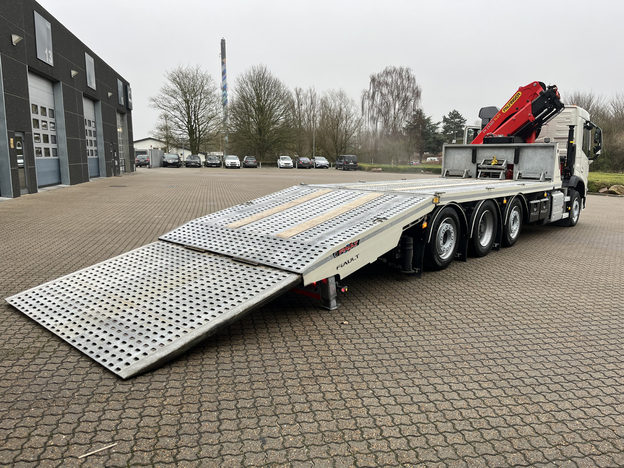 Volvo FM500 - Truk pengangkut mobil, Truk derek: gambar 3 Volvo FM500 - Truk pengangkut mobil, Truk derek: gambar 3