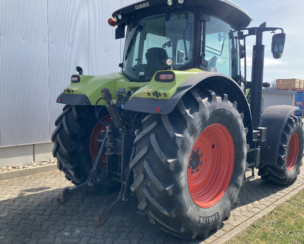 CLAAS Arion 650 CEBIS - Traktor: gambar 2 CLAAS Arion 650 CEBIS - Traktor: gambar 2