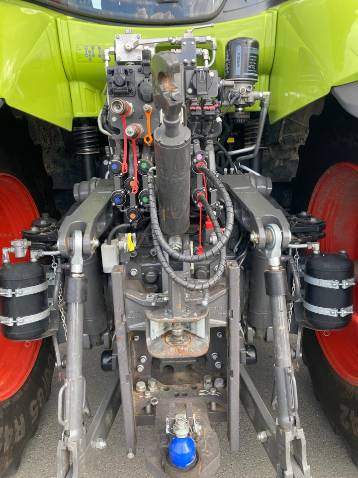 Traktor CLAAS Axion 830 CMATIC: gambar 9