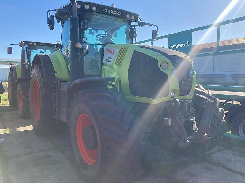 CLAAS Axion 830 - Traktor: gambar 1 CLAAS Axion 830 - Traktor: gambar 1