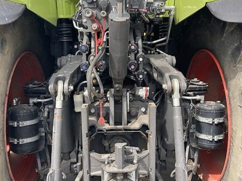 CLAAS Axion 850 CEBIS - Traktor: gambar 4 CLAAS Axion 850 CEBIS - Traktor: gambar 4
