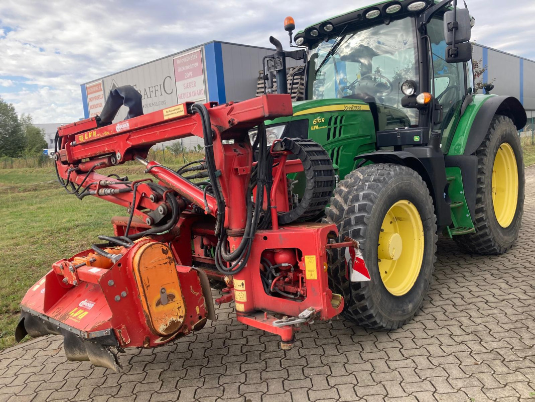 John Deere 6110R - Traktor: gambar 5 John Deere 6110R - Traktor: gambar 5