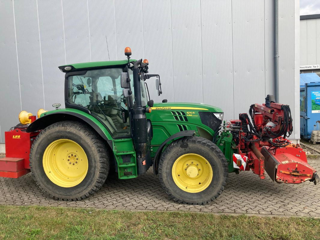 John Deere 6110R - Traktor: gambar 1 John Deere 6110R - Traktor: gambar 1