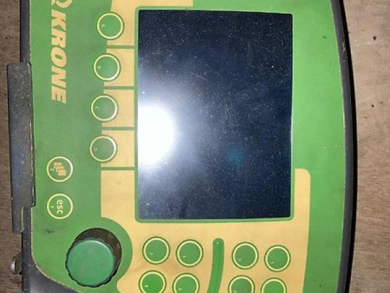 Krone Comprima CV 150 XC - Baler bulat: gambar 2 Krone Comprima CV 150 XC - Baler bulat: gambar 2