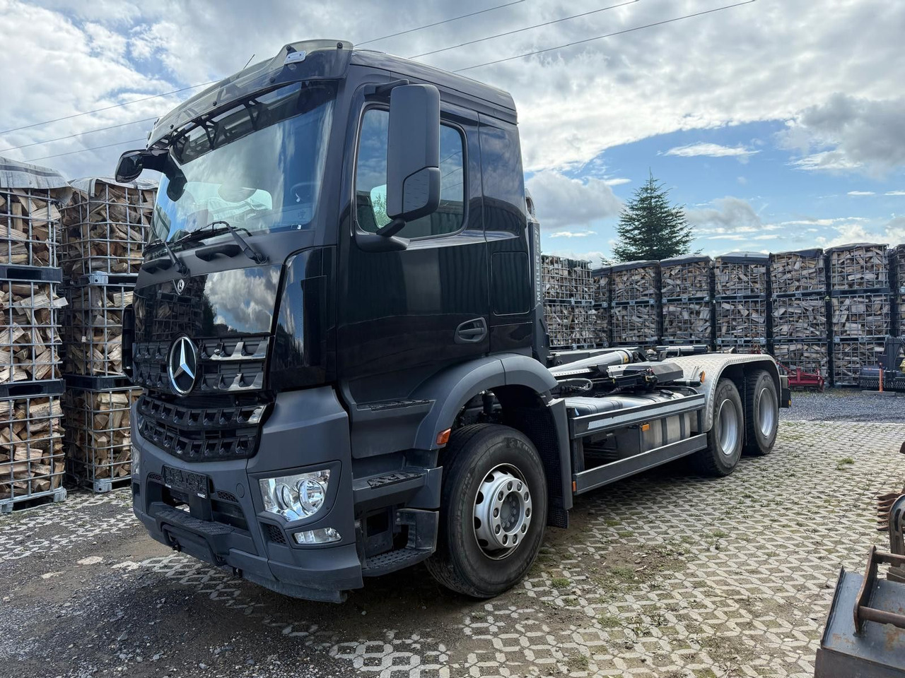 Mercedes-Benz Arocs 5 2648 Meiller Hakenlift 21-60 neuwertig - Hook lift: gambar 1 Mercedes-Benz Arocs 5 2648 Meiller Hakenlift 21-60 neuwertig - Hook lift: gambar 1