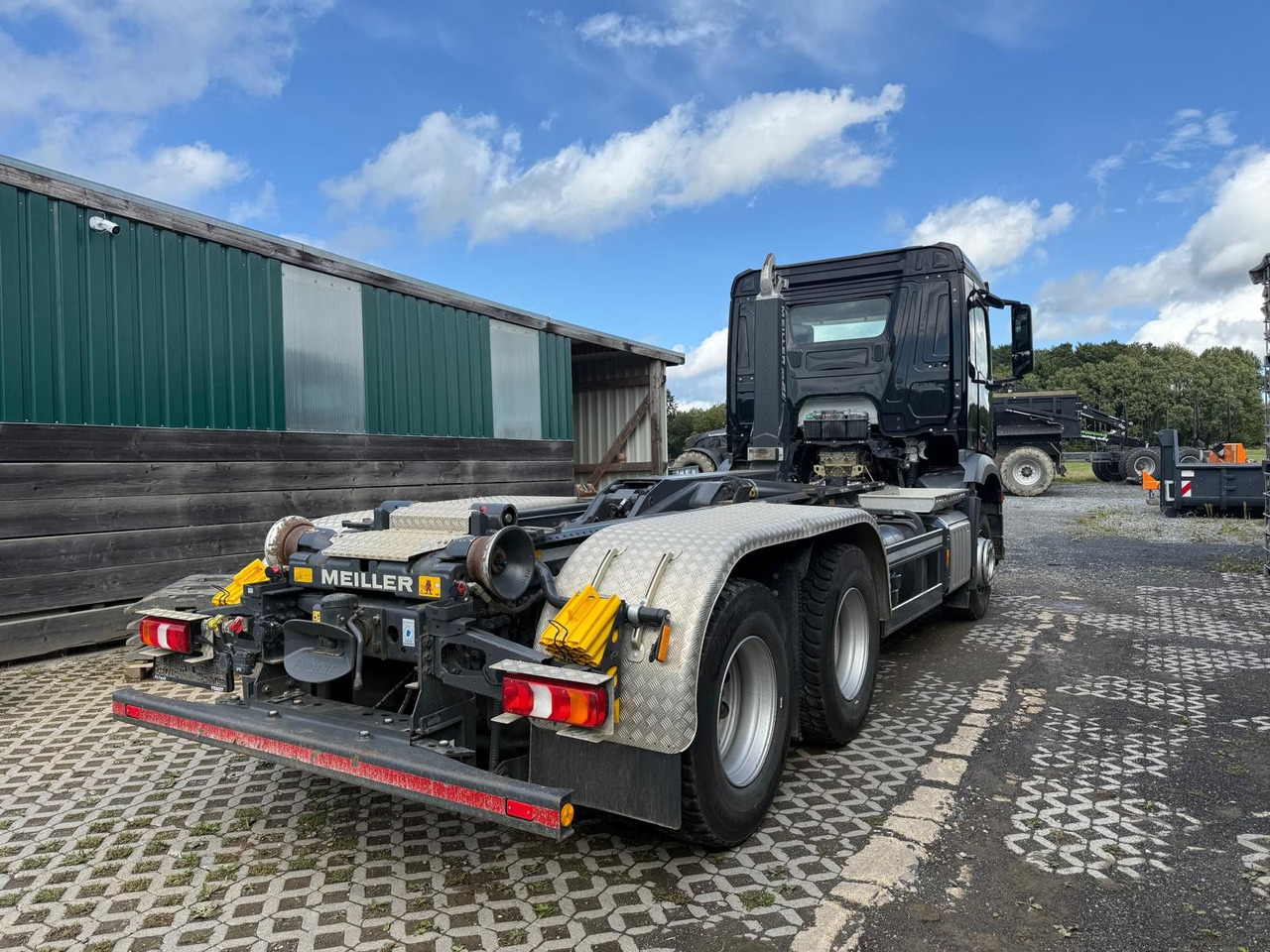 Mercedes-Benz Arocs 5 2648 Meiller Hakenlift 21-60 neuwertig - Hook lift: gambar 3 Mercedes-Benz Arocs 5 2648 Meiller Hakenlift 21-60 neuwertig - Hook lift: gambar 3