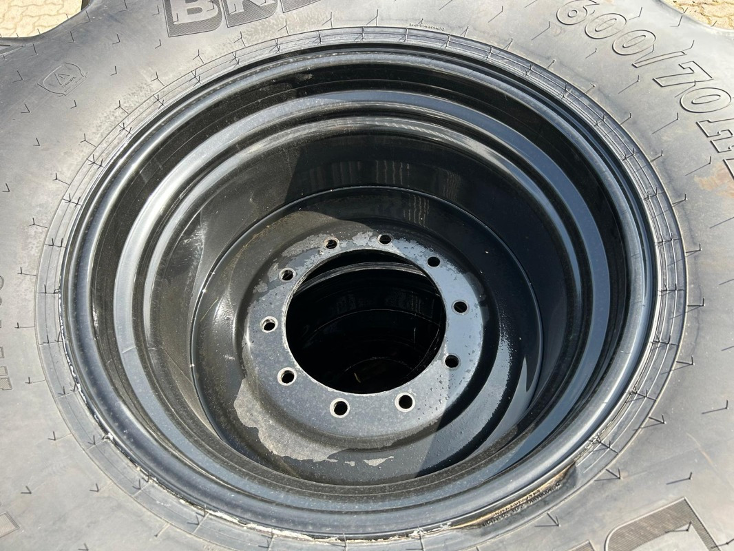BKT 600/70R28 - 2 Stück - Roda/ Ban untuk Peralatan pertanian: gambar 5 BKT 600/70R28 - 2 Stück - Roda/ Ban untuk Peralatan pertanian: gambar 5