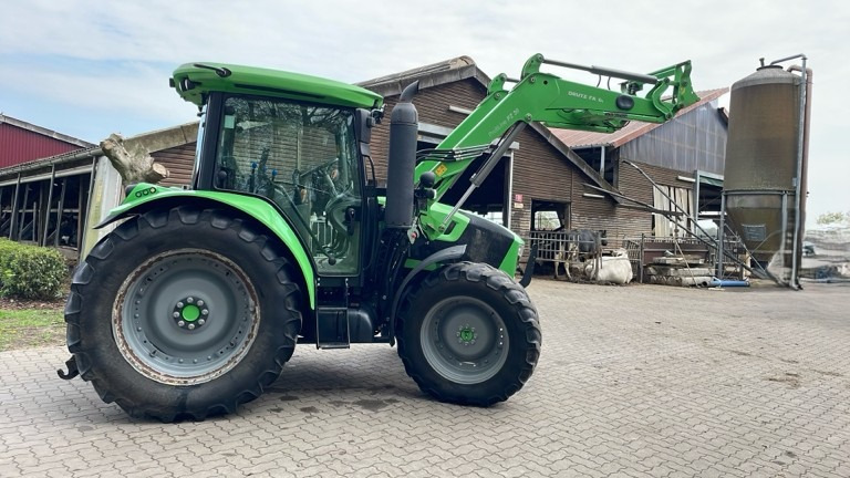 Deutz-Fahr 5115 - Keranjang pemuatan sendiri: gambar 5 Deutz-Fahr 5115 - Keranjang pemuatan sendiri: gambar 5