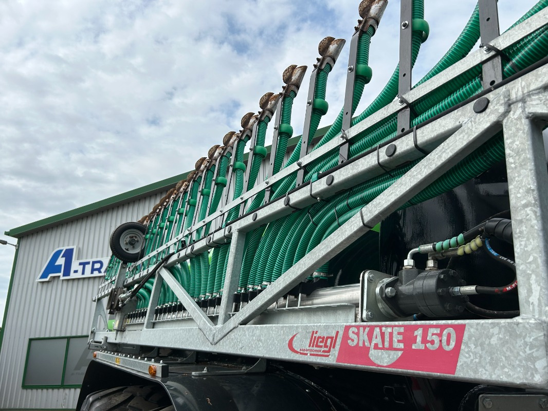 Fliegl VFW 18000 MAXX LINE PLUS - Peralatan pemupukan: gambar 2 Fliegl VFW 18000 MAXX LINE PLUS - Peralatan pemupukan: gambar 2