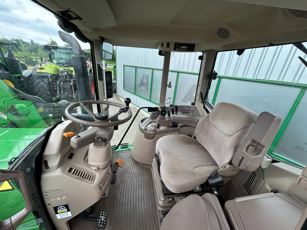 Traktor John Deere 6155M: gambar 6