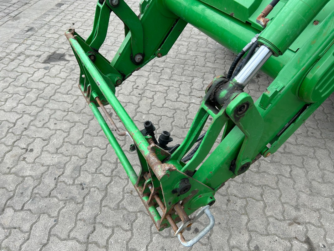 Traktor John Deere 6155M: gambar 12