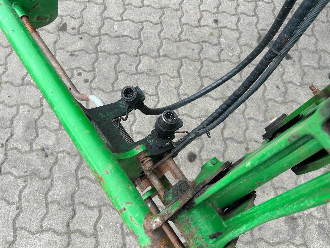 Traktor John Deere 6155M: gambar 11