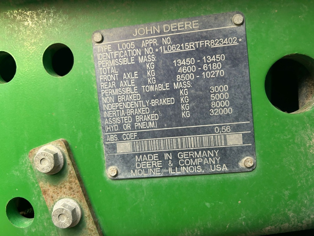 Traktor John Deere 6215R: gambar 9