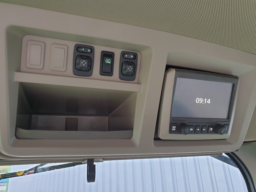 John Deere 7R 330 **MIETRÜCKLÄUFER** - Traktor: gambar 3 John Deere 7R 330 **MIETRÜCKLÄUFER** - Traktor: gambar 3