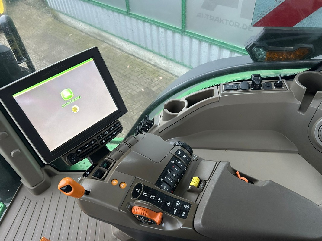 John Deere 7R 330 e23 - Traktor: gambar 4 John Deere 7R 330 e23 - Traktor: gambar 4